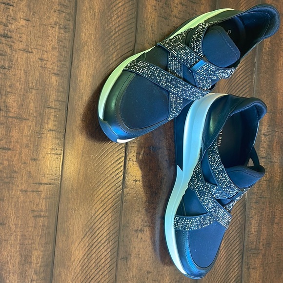 Gianni Bini black wedge sneaker - Picture 1 of 7